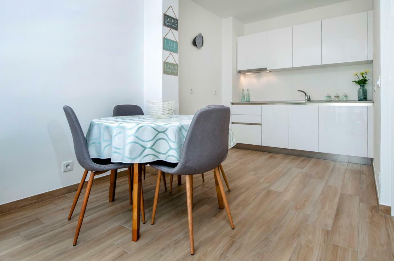 Apartment Loki Ровінь Екстер'єр фото