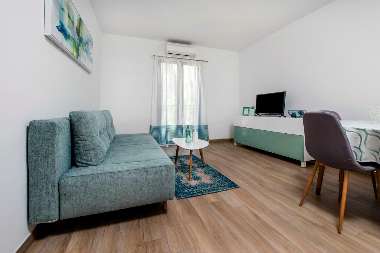 Apartment Loki Ровінь Екстер'єр фото